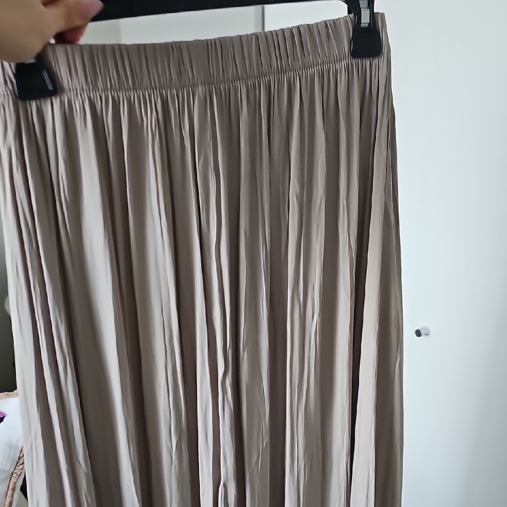 Zara Cream Pleated Maxi Skirt - Picture 4 of 4
